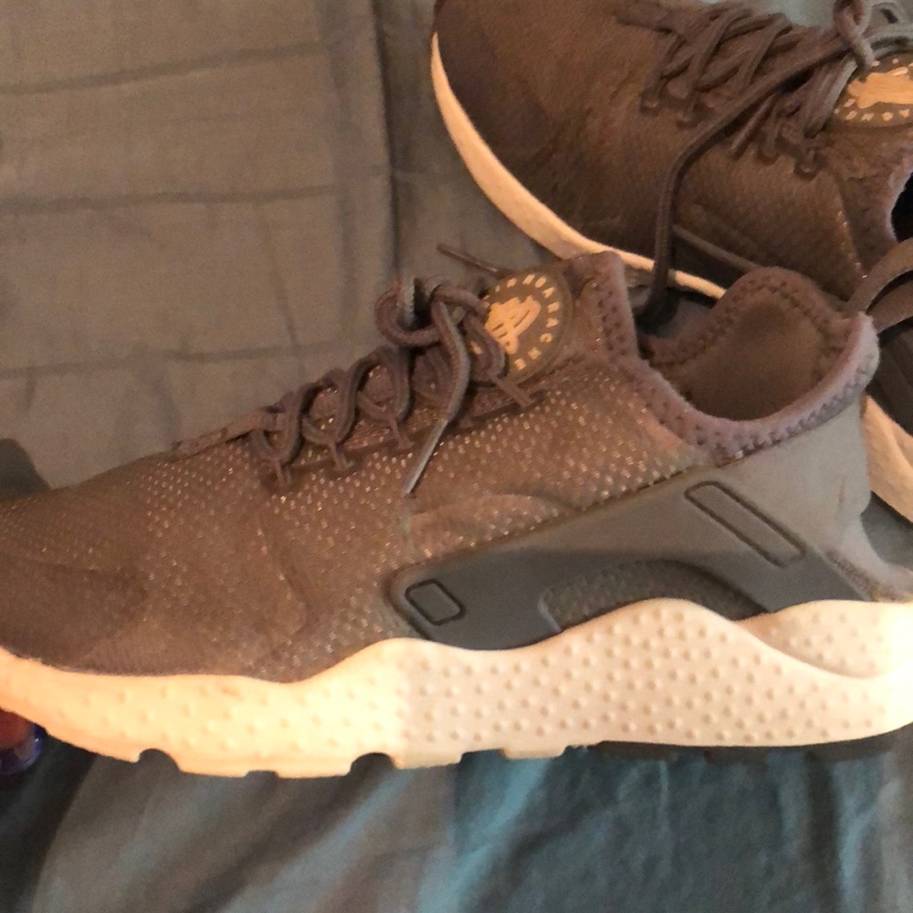 Grey Nike Huraches